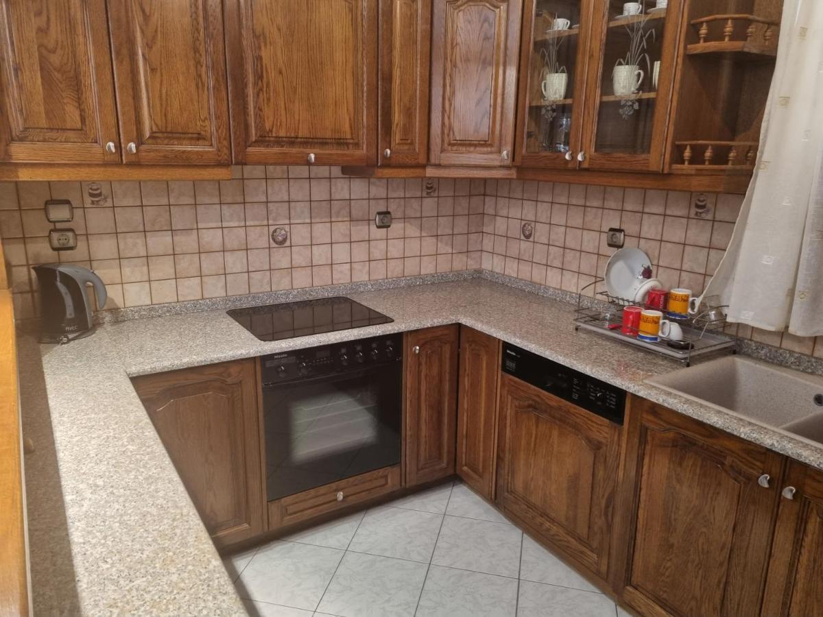 Apartment Theodoros Leonídion Buitenkant foto